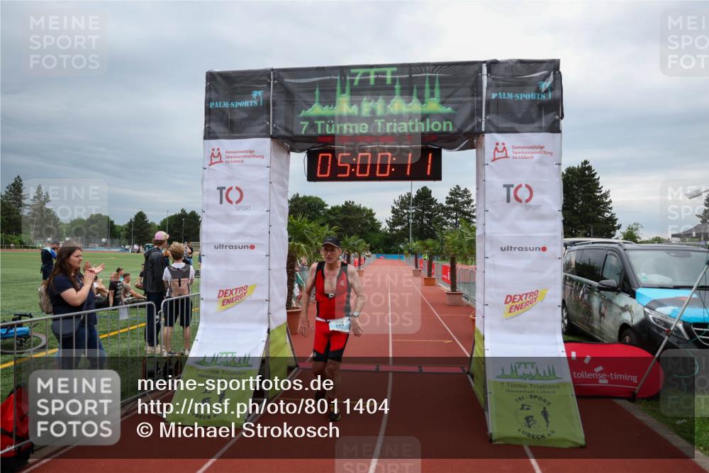 15.06.2025 - 7 Türme Triathlon Michael Strokosch http://msf.ph/oto/8011404 15.06.2025 15:00:11 Ziel 600 meine-sportfotos.de