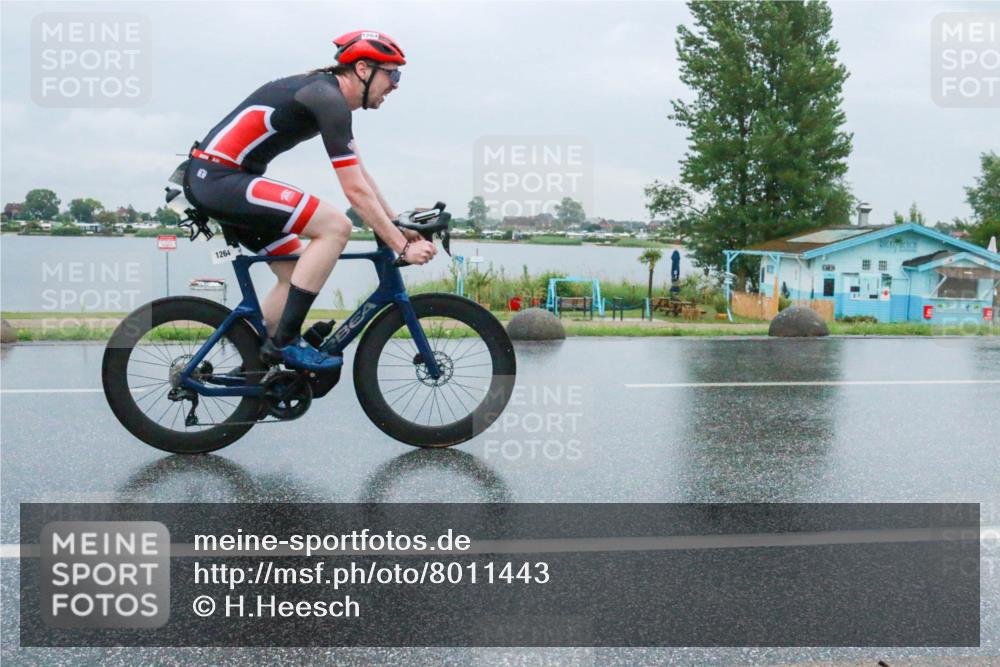 21.06.2025 - 27. Vierlanden-Triathlon H.Heesch http://msf.ph/oto/8011443 15.06.2025 13:59:31 Radfahren 1264 meine-sportfotos.de