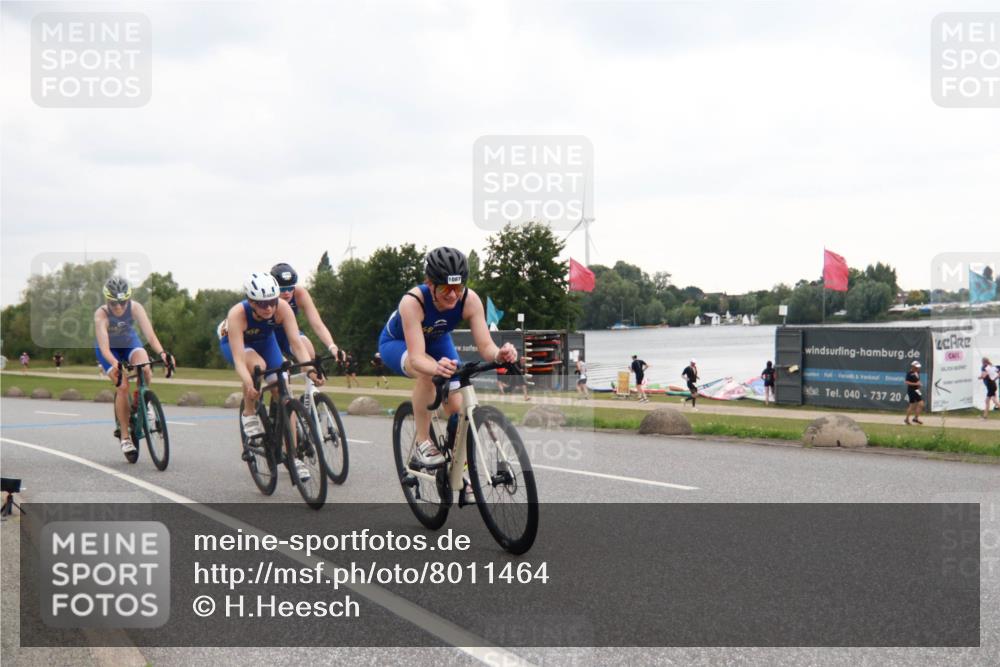 21.06.2025 - 27. Vierlanden-Triathlon H.Heesch http://msf.ph/oto/8011464 15.06.2025 13:07:56 Radfahren 1085, 1086, 1087, 1088 meine-sportfotos.de