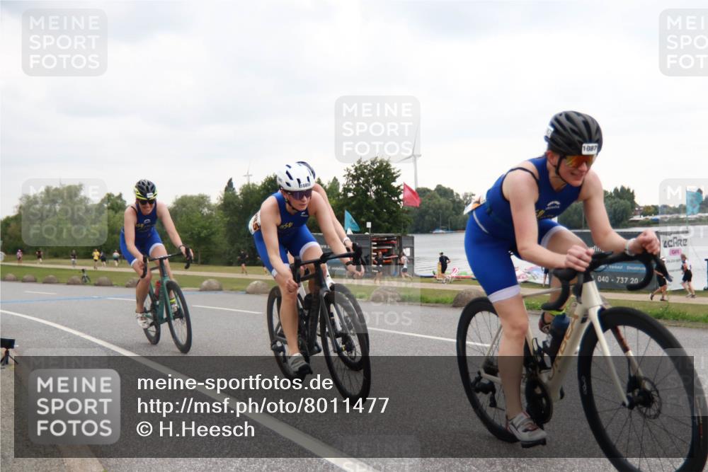 21.06.2025 - 27. Vierlanden-Triathlon H.Heesch http://msf.ph/oto/8011477 15.06.2025 13:07:56 Radfahren 1085, 1086, 1087, 1088 meine-sportfotos.de