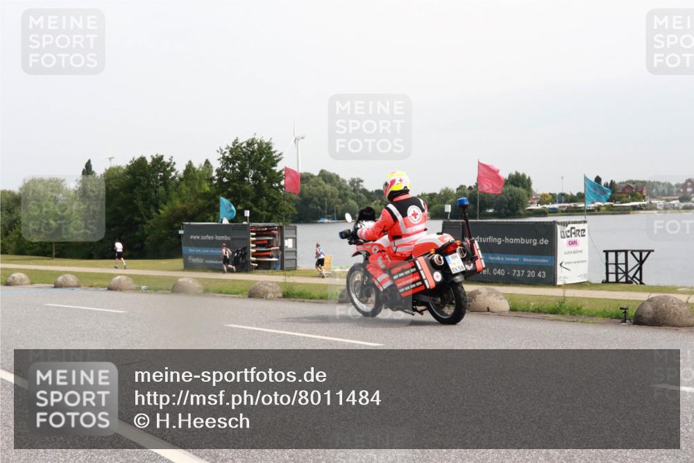 15.06.2025 - 27. Vierlanden-Triathlon H.Heesch http://msf.ph/oto/8011484 15.06.2025 11:03:34 Radfahren 159, 210 meine-sportfotos.de