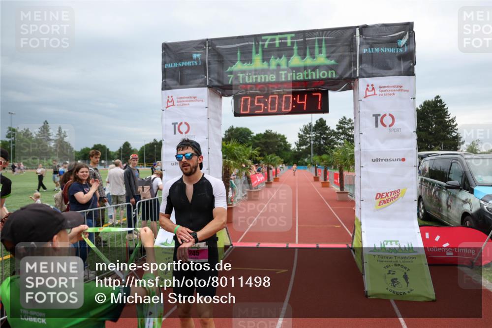 15.06.2025 - 7 Türme Triathlon Michael Strokosch http://msf.ph/oto/8011498 15.06.2025 15:00:47 Ziel 245 meine-sportfotos.de