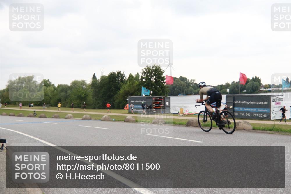 21.06.2025 - 27. Vierlanden-Triathlon H.Heesch http://msf.ph/oto/8011500 15.06.2025 13:07:59 Radfahren 1085, 1086, 1087, 1088 meine-sportfotos.de