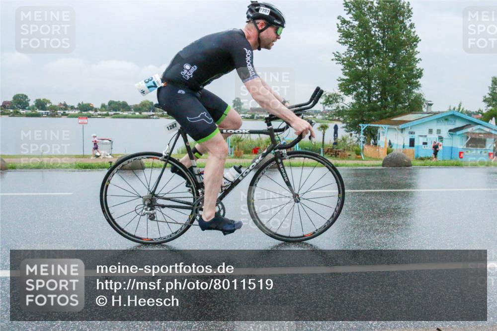 21.06.2025 - 27. Vierlanden-Triathlon H.Heesch http://msf.ph/oto/8011519 15.06.2025 14:00:33 Radfahren 1287 meine-sportfotos.de