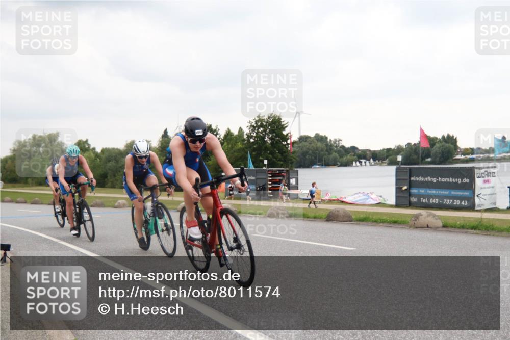 21.06.2025 - 27. Vierlanden-Triathlon H.Heesch http://msf.ph/oto/8011574 15.06.2025 13:09:06 Radfahren 1093, 1094, 1095, 1096 meine-sportfotos.de