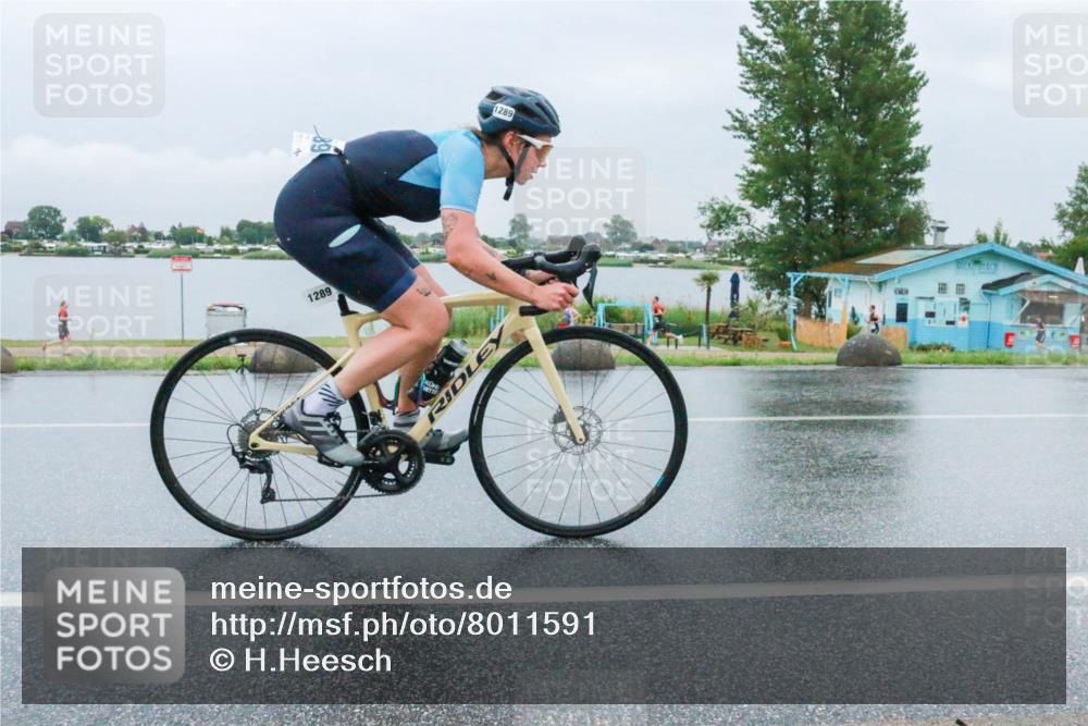 21.06.2025 - 27. Vierlanden-Triathlon H.Heesch http://msf.ph/oto/8011591 15.06.2025 14:03:00 Radfahren 1289 meine-sportfotos.de