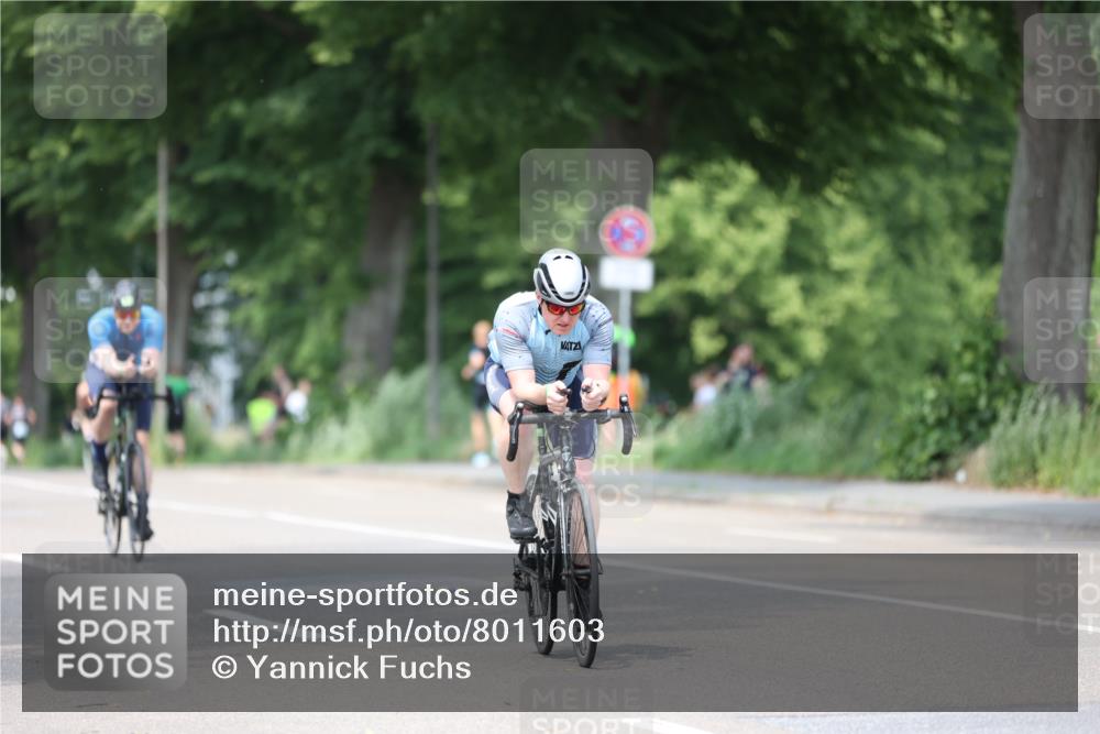 15.06.2025 - 7 Türme Triathlon Yannick Fuchs http://msf.ph/oto/8011603 15.06.2025 13:26:20 Radfahren 608, 673 meine-sportfotos.de