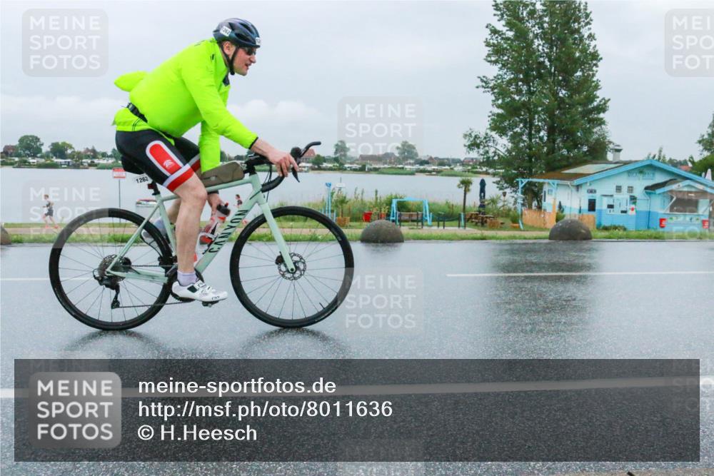 21.06.2025 - 27. Vierlanden-Triathlon H.Heesch http://msf.ph/oto/8011636 15.06.2025 14:03:38 Radfahren 1262 meine-sportfotos.de
