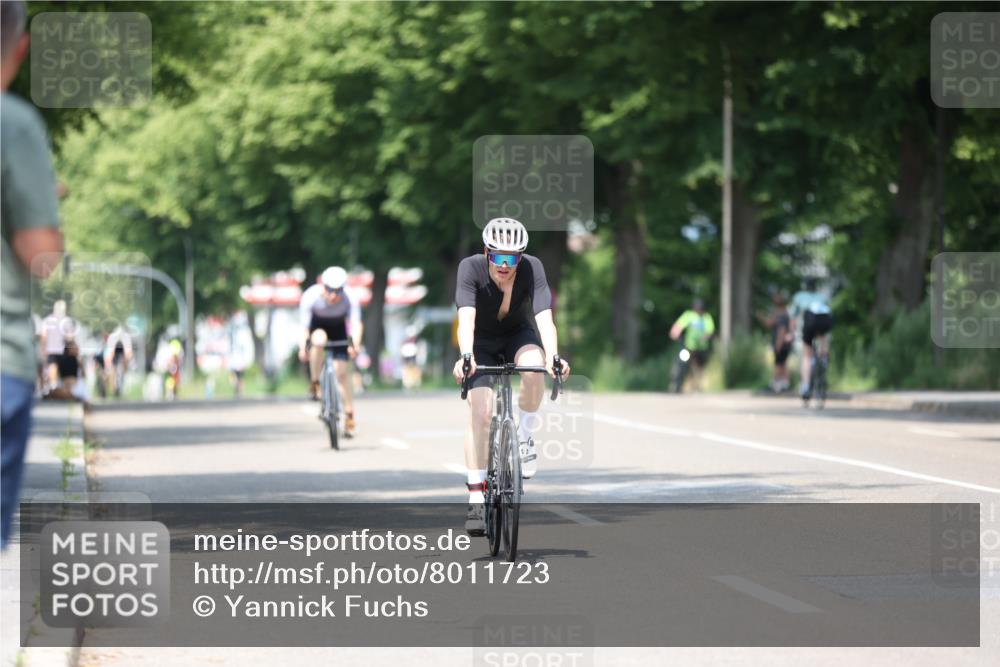 15.06.2025 - 7 Türme Triathlon Yannick Fuchs http://msf.ph/oto/8011723 15.06.2025 12:46:11 Radfahren 489, 501 meine-sportfotos.de