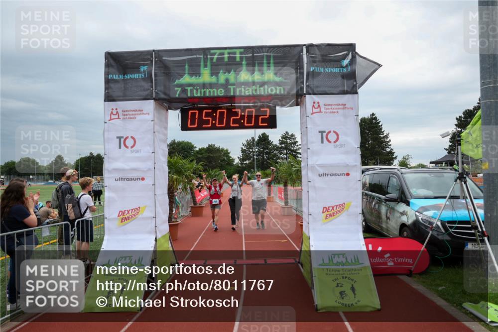 15.06.2025 - 7 Türme Triathlon Michael Strokosch http://msf.ph/oto/8011767 15.06.2025 15:02:02 Ziel 532 meine-sportfotos.de
