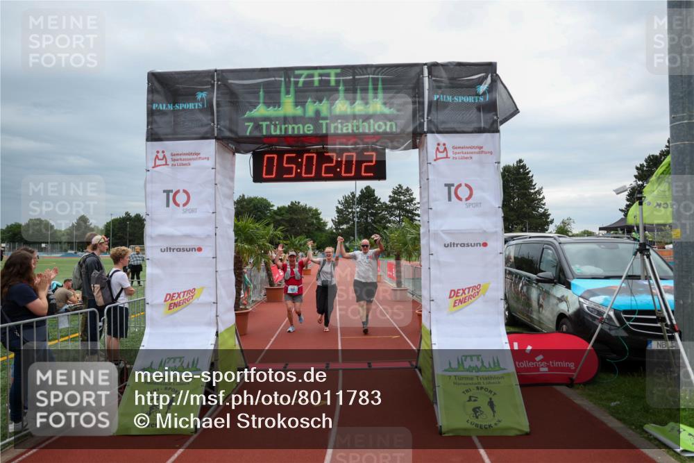 15.06.2025 - 7 Türme Triathlon Michael Strokosch http://msf.ph/oto/8011783 15.06.2025 15:02:02 Ziel 532 meine-sportfotos.de