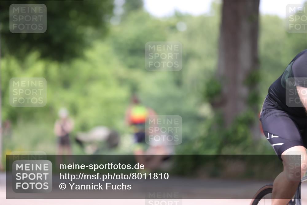 15.06.2025 - 7 Türme Triathlon Yannick Fuchs http://msf.ph/oto/8011810 15.06.2025 13:26:37 Radfahren 400, 667, 719 meine-sportfotos.de