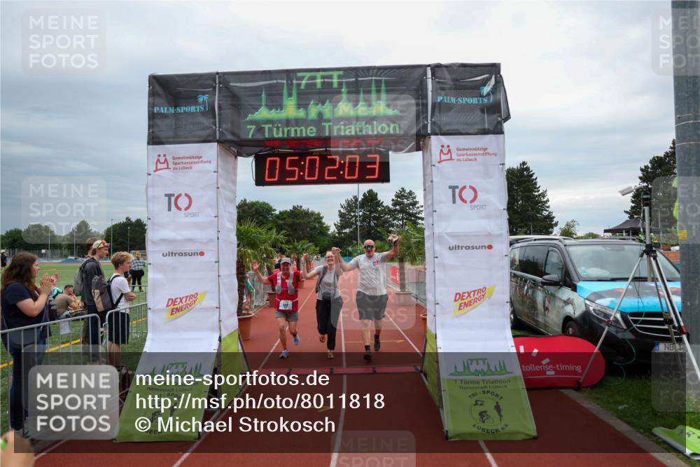 15.06.2025 - 7 Türme Triathlon Michael Strokosch http://msf.ph/oto/8011818 15.06.2025 15:02:03 Ziel 532 meine-sportfotos.de