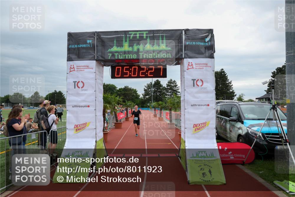 15.06.2025 - 7 Türme Triathlon Michael Strokosch http://msf.ph/oto/8011923 15.06.2025 15:02:27 Ziel 491 meine-sportfotos.de