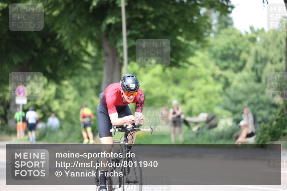 15.06.2025 - 7 Türme Triathlon Yannick Fuchs http://msf.ph/oto/8011940 15.06.2025 13:26:43 Radfahren 400, 667, 1071, 1153 meine-sportfotos.de
