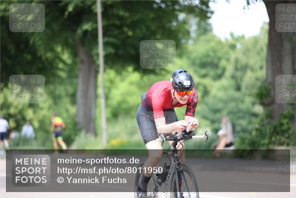 15.06.2025 - 7 Türme Triathlon Yannick Fuchs http://msf.ph/oto/8011950 15.06.2025 13:26:43 Radfahren 400, 667, 1071, 1153 meine-sportfotos.de