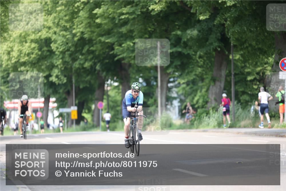 15.06.2025 - 7 Türme Triathlon Yannick Fuchs http://msf.ph/oto/8011975 15.06.2025 13:26:45 Radfahren 400, 667, 1071, 1153 meine-sportfotos.de