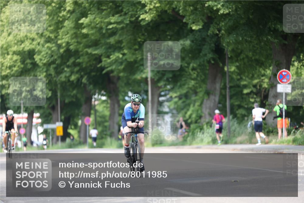 15.06.2025 - 7 Türme Triathlon Yannick Fuchs http://msf.ph/oto/8011985 15.06.2025 13:26:45 Radfahren 400, 667, 1071, 1153 meine-sportfotos.de