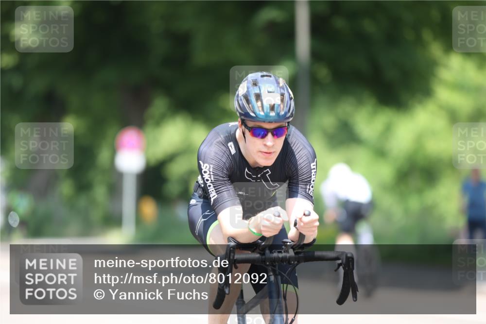 15.06.2025 - 7 Türme Triathlon Yannick Fuchs http://msf.ph/oto/8012092 15.06.2025 12:46:28 Radfahren 317, 504, 566, 605, 609 meine-sportfotos.de