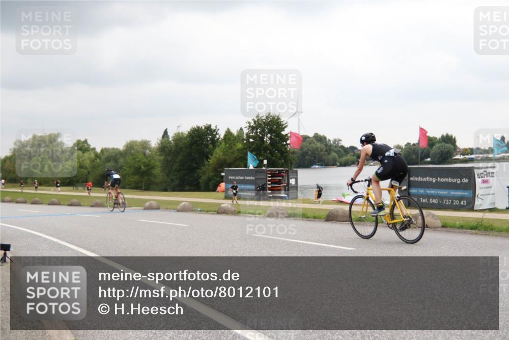 21.06.2025 - 27. Vierlanden-Triathlon H.Heesch http://msf.ph/oto/8012101 15.06.2025 13:14:50 Radfahren 1211, 1216, 1229 meine-sportfotos.de