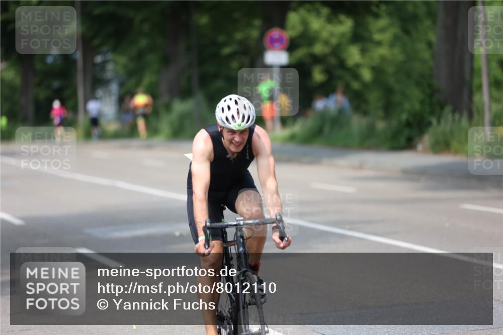 15.06.2025 - 7 Türme Triathlon Yannick Fuchs http://msf.ph/oto/8012110 15.06.2025 13:26:55 Radfahren 672, 760, 998 meine-sportfotos.de