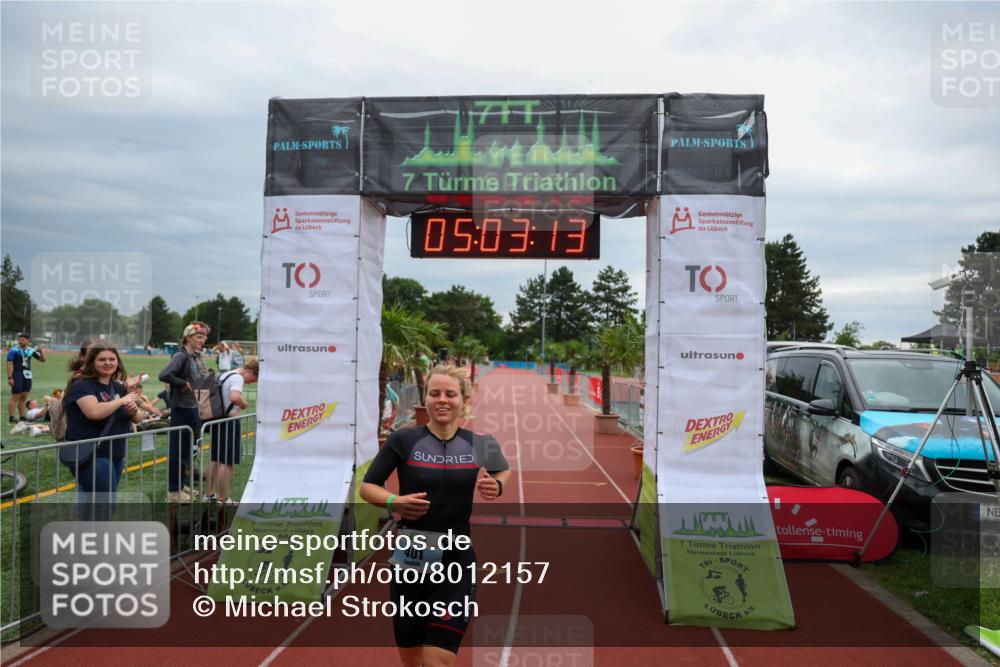 15.06.2025 - 7 Türme Triathlon Michael Strokosch http://msf.ph/oto/8012157 15.06.2025 15:03:13 Ziel 401 meine-sportfotos.de