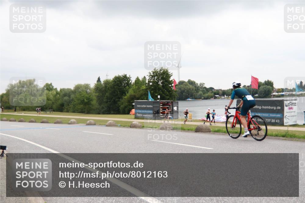 21.06.2025 - 27. Vierlanden-Triathlon H.Heesch http://msf.ph/oto/8012163 15.06.2025 13:17:12 Radfahren 1199 meine-sportfotos.de