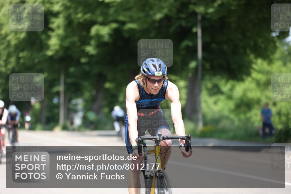 15.06.2025 - 7 Türme Triathlon Yannick Fuchs http://msf.ph/oto/8012177 15.06.2025 12:46:30 Radfahren 317, 504, 566, 605, 609 meine-sportfotos.de
