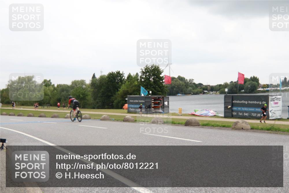 21.06.2025 - 27. Vierlanden-Triathlon H.Heesch http://msf.ph/oto/8012221 15.06.2025 13:19:14 Radfahren 1179 meine-sportfotos.de