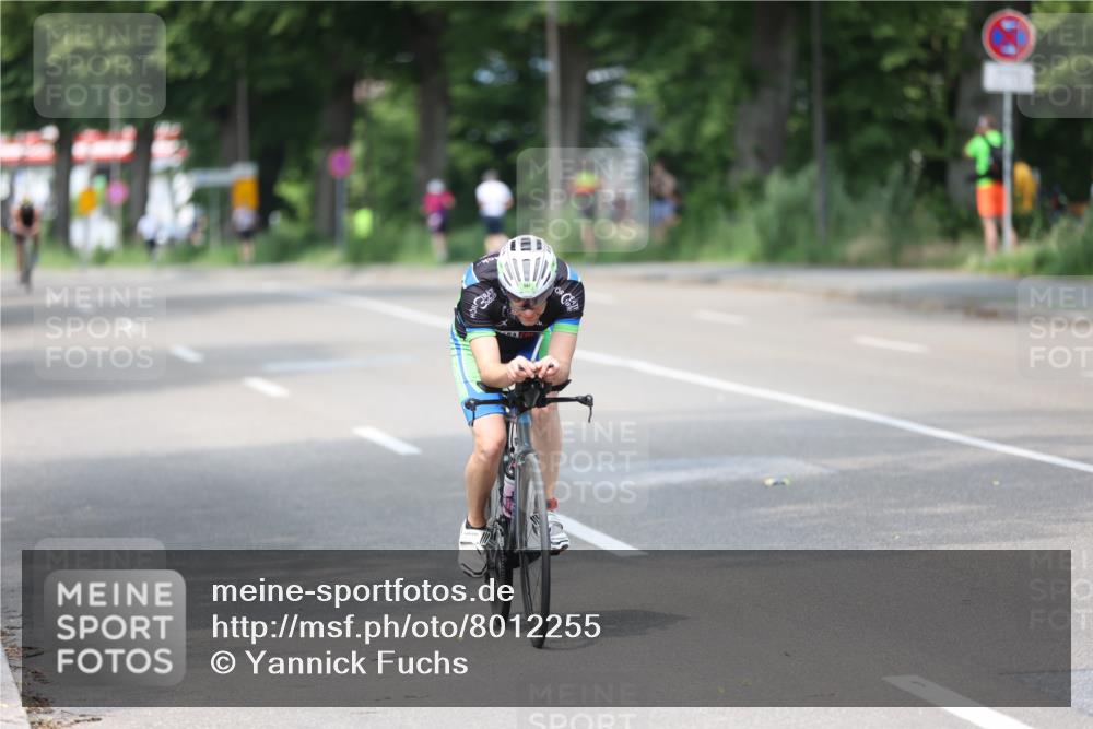 15.06.2025 - 7 Türme Triathlon Yannick Fuchs http://msf.ph/oto/8012255 15.06.2025 13:26:59 Radfahren 760, 998 meine-sportfotos.de