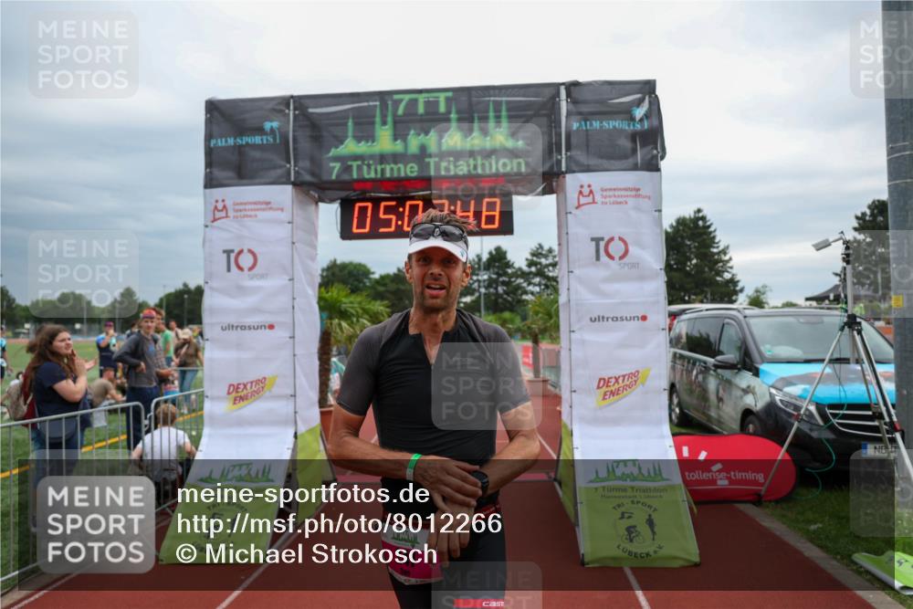15.06.2025 - 7 Türme Triathlon Michael Strokosch http://msf.ph/oto/8012266 15.06.2025 15:03:48 Ziel 247 meine-sportfotos.de