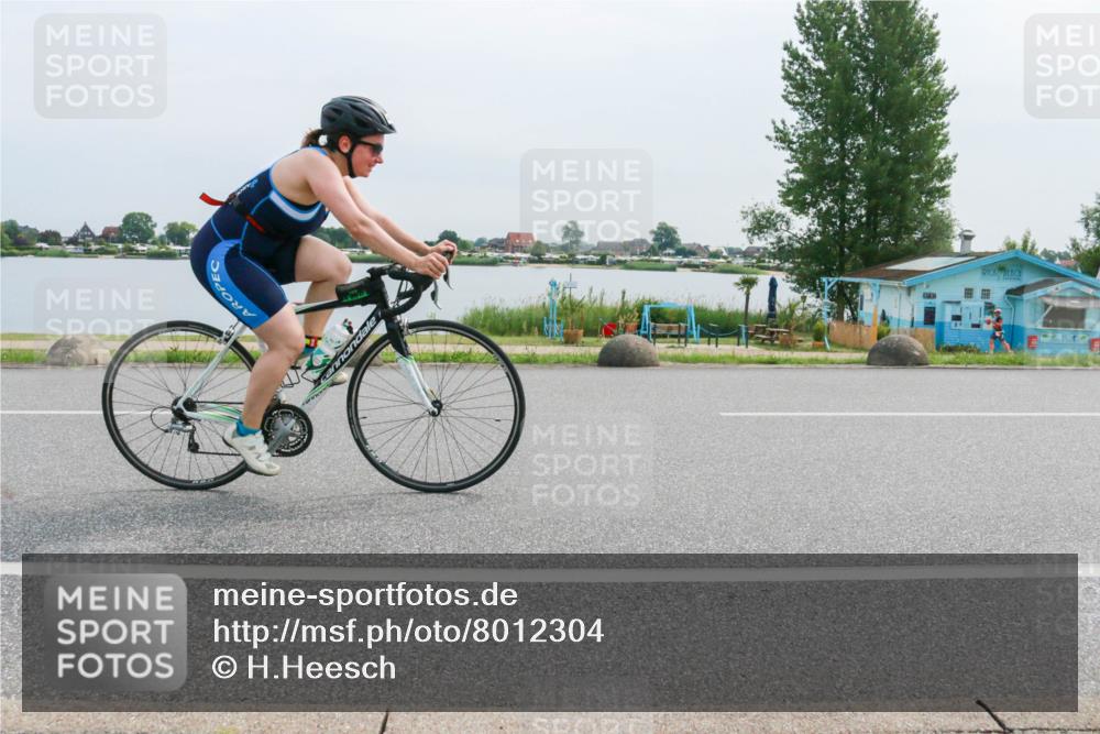 15.06.2025 - 27. Vierlanden-Triathlon H.Heesch http://msf.ph/oto/8012304 15.06.2025 11:06:23 Radfahren 16, 485, 539 meine-sportfotos.de