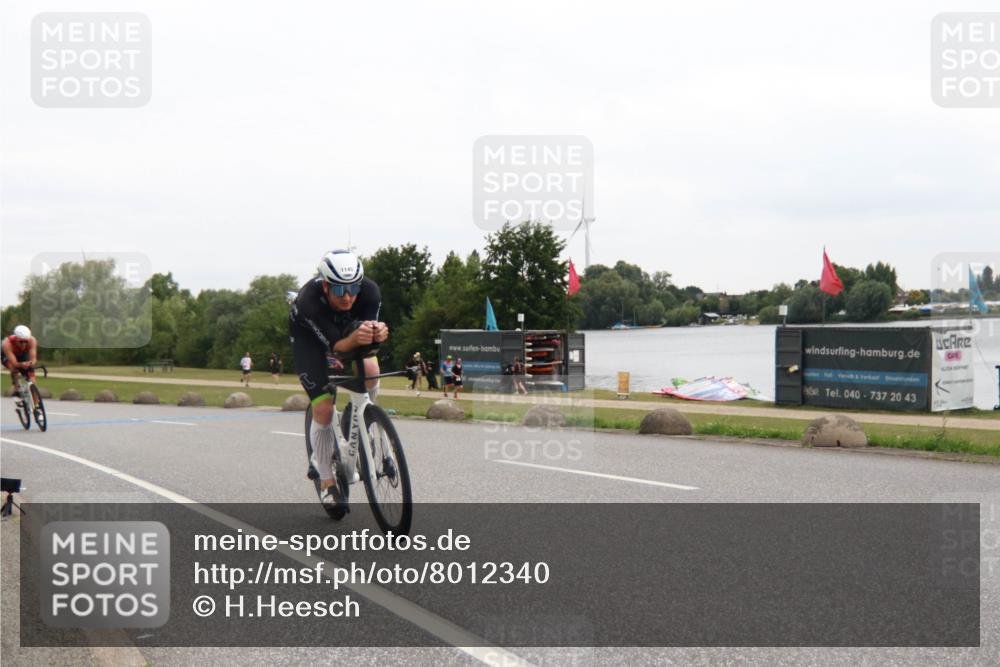 21.06.2025 - 27. Vierlanden-Triathlon H.Heesch http://msf.ph/oto/8012340 15.06.2025 13:23:51 Radfahren 1118, 1145, 1162 meine-sportfotos.de