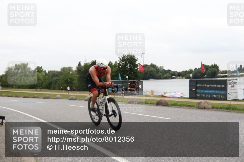 21.06.2025 - 27. Vierlanden-Triathlon H.Heesch http://msf.ph/oto/8012356 15.06.2025 13:23:52 Radfahren 1118, 1145, 1162 meine-sportfotos.de