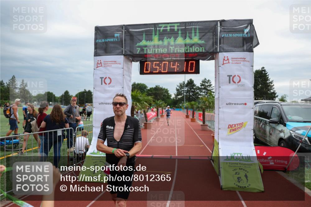 15.06.2025 - 7 Türme Triathlon Michael Strokosch http://msf.ph/oto/8012365 15.06.2025 15:04:10 Ziel 256, 299 meine-sportfotos.de