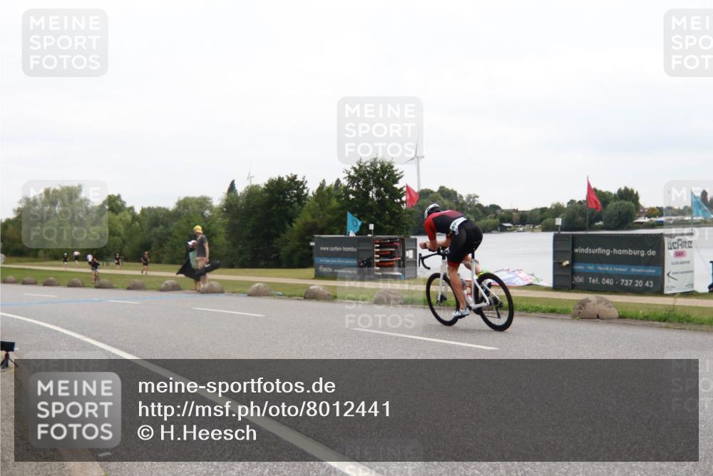 21.06.2025 - 27. Vierlanden-Triathlon H.Heesch http://msf.ph/oto/8012441 15.06.2025 13:24:38 Radfahren 1158, 1254, 1293 meine-sportfotos.de