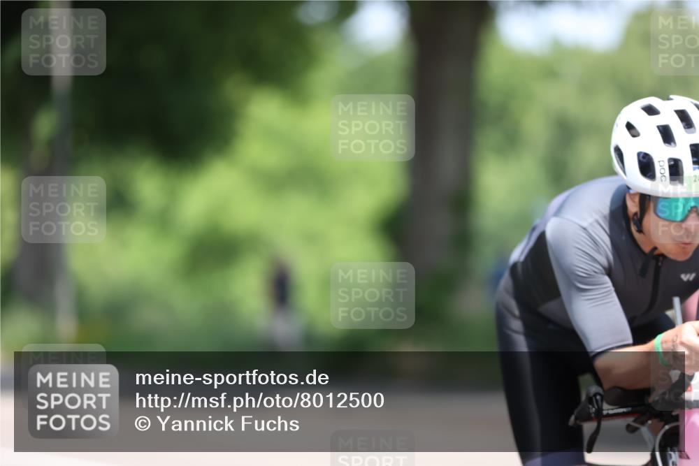 15.06.2025 - 7 Türme Triathlon Yannick Fuchs http://msf.ph/oto/8012500 15.06.2025 12:46:40 Radfahren 240, 543 meine-sportfotos.de
