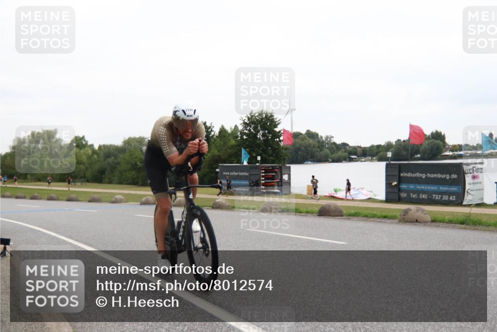 21.06.2025 - 27. Vierlanden-Triathlon H.Heesch http://msf.ph/oto/8012574 15.06.2025 13:25:51 Radfahren 1120, 1137, 1238 meine-sportfotos.de
