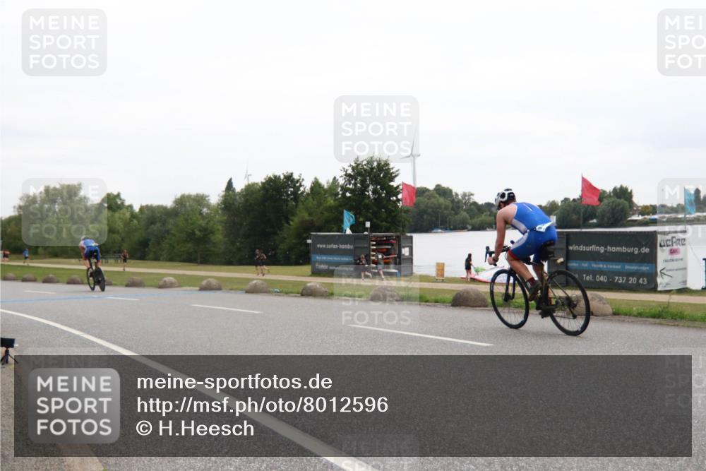 21.06.2025 - 27. Vierlanden-Triathlon H.Heesch http://msf.ph/oto/8012596 15.06.2025 13:25:53 Radfahren 1120, 1238, 1277 meine-sportfotos.de