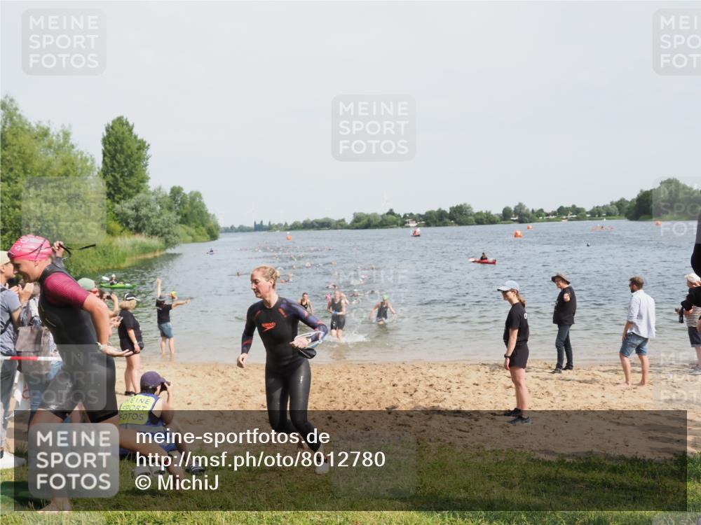 21.06.2025 - 27. Vierlanden-Triathlon MichiJ http://msf.ph/oto/8012780 15.06.2026 10:15:04 Schwimmen 480, 521, 525, 528, 570, 587, 592, 597, 605, 635 meine-sportfotos.de