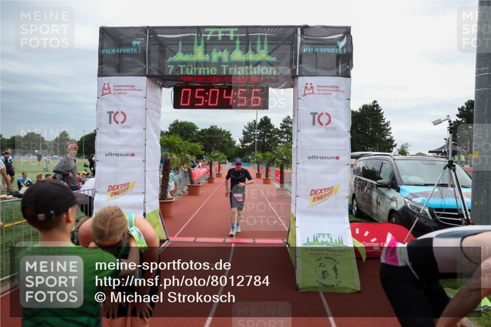 15.06.2025 - 7 Türme Triathlon Michael Strokosch http://msf.ph/oto/8012784 15.06.2025 15:04:56 Ziel 318, 484 meine-sportfotos.de