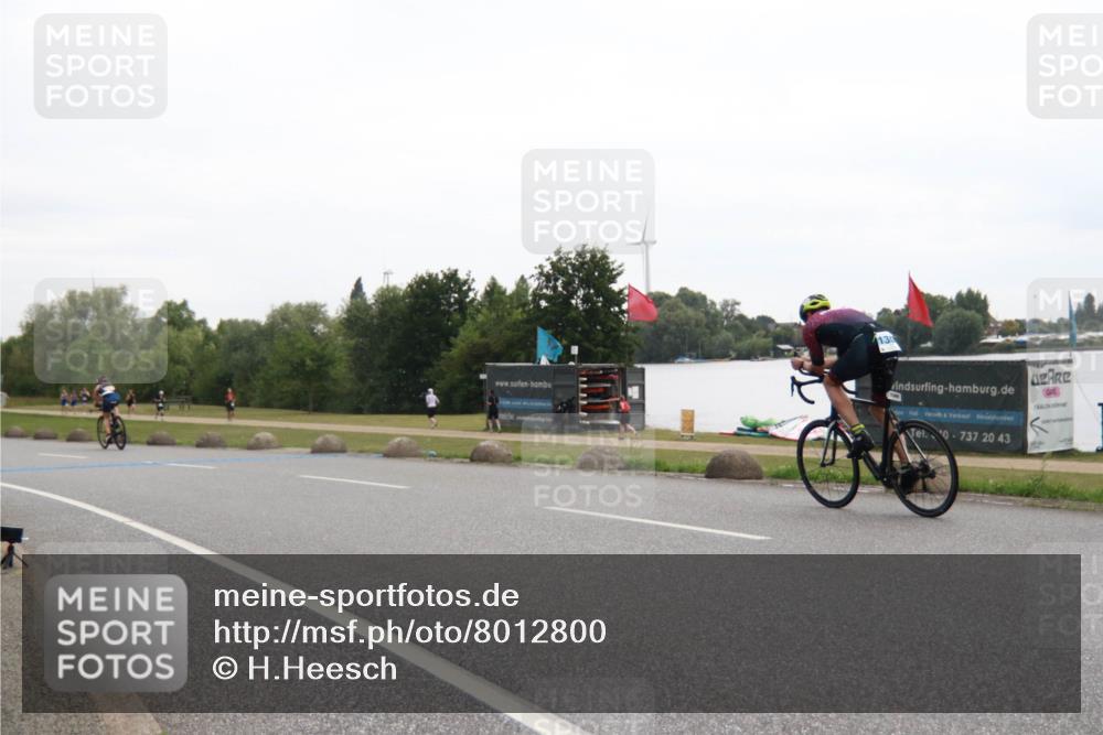 21.06.2025 - 27. Vierlanden-Triathlon H.Heesch http://msf.ph/oto/8012800 15.06.2025 13:26:30 Radfahren 1113, 1128, 1157, 1281 meine-sportfotos.de