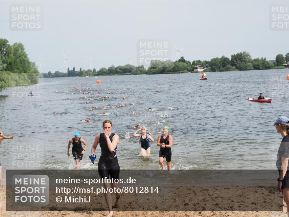21.06.2025 - 27. Vierlanden-Triathlon MichiJ http://msf.ph/oto/8012814 15.06.2026 10:15:07 Schwimmen 480, 528, 555, 587, 592, 597, 605, 635 meine-sportfotos.de