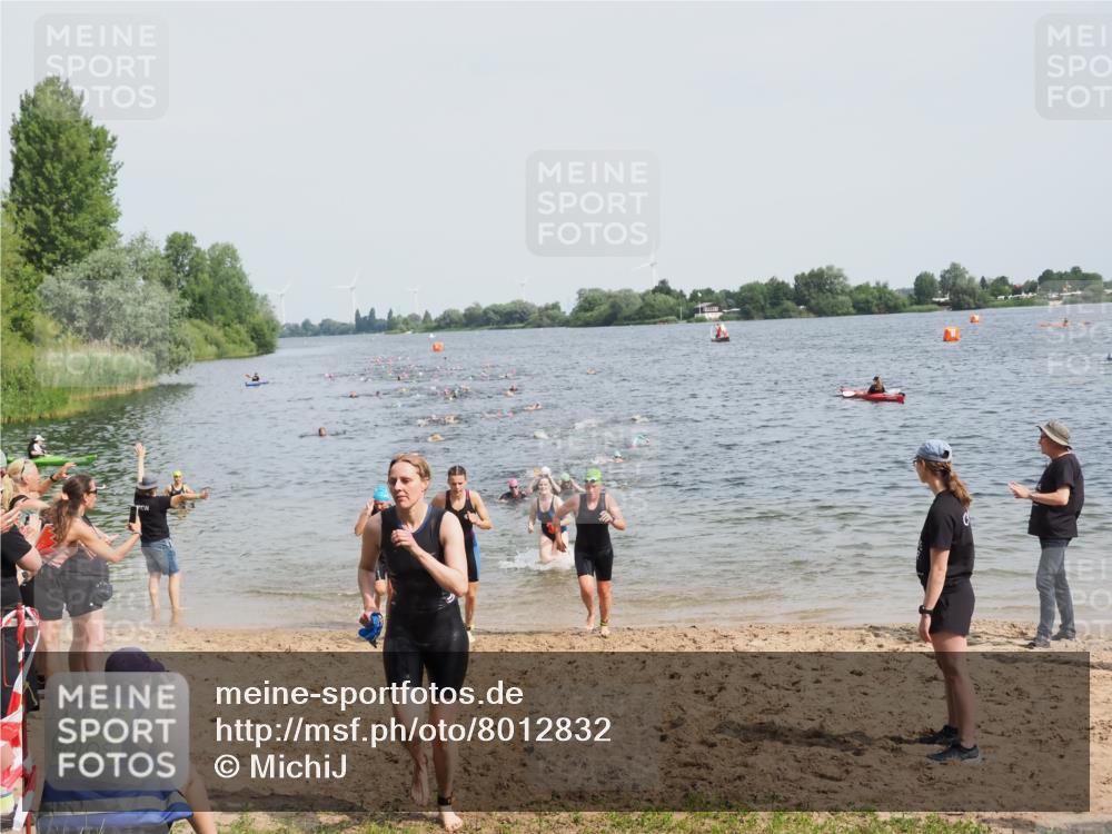 21.06.2025 - 27. Vierlanden-Triathlon MichiJ http://msf.ph/oto/8012832 15.06.2026 10:15:08 Schwimmen 480, 507, 528, 555, 587, 592, 597, 605, 635 meine-sportfotos.de