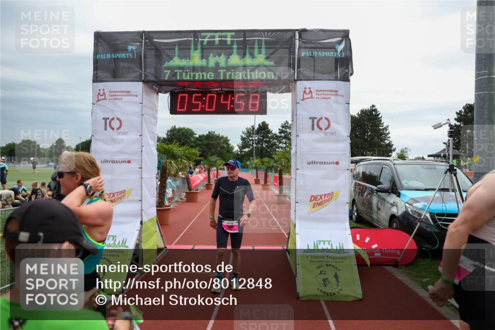 15.06.2025 - 7 Türme Triathlon Michael Strokosch http://msf.ph/oto/8012848 15.06.2025 15:04:58 Ziel 318, 484 meine-sportfotos.de