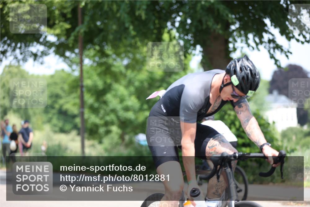 15.06.2025 - 7 Türme Triathlon Yannick Fuchs http://msf.ph/oto/8012881 15.06.2025 12:46:58 Radfahren 278, 294, 406, 439, 496, 636, 657 meine-sportfotos.de
