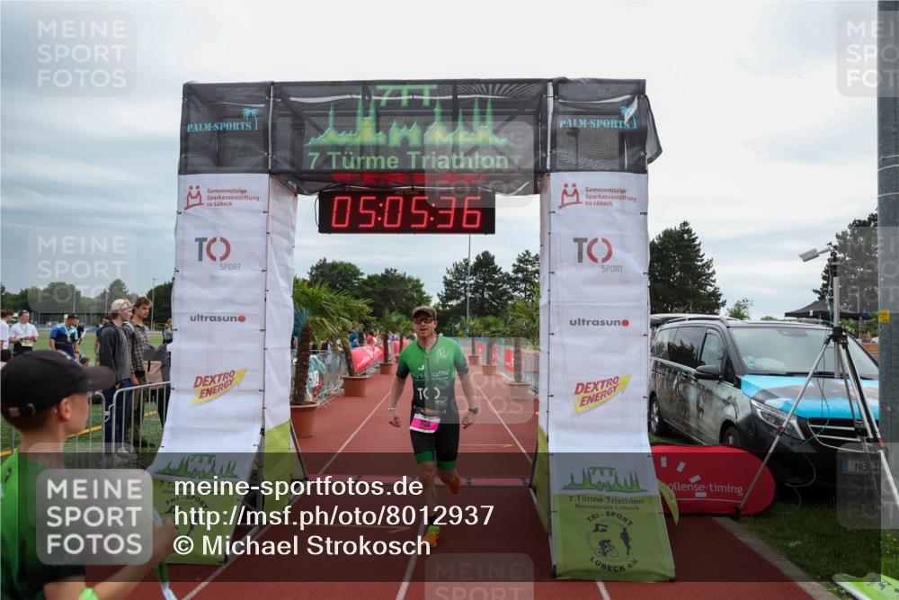 15.06.2025 - 7 Türme Triathlon Michael Strokosch http://msf.ph/oto/8012937 15.06.2025 15:05:36 Ziel 328 meine-sportfotos.de