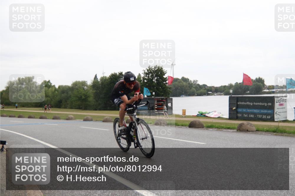 21.06.2025 - 27. Vierlanden-Triathlon H.Heesch http://msf.ph/oto/8012994 15.06.2025 13:27:06 Radfahren 1098, 1134, 1140, 1273 meine-sportfotos.de