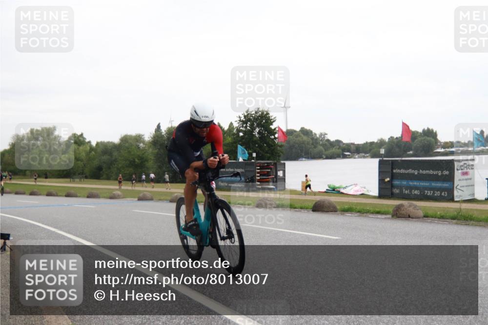 21.06.2025 - 27. Vierlanden-Triathlon H.Heesch http://msf.ph/oto/8013007 15.06.2025 13:27:10 Radfahren 1098, 1134, 1140, 1155, 1273, 1299 meine-sportfotos.de