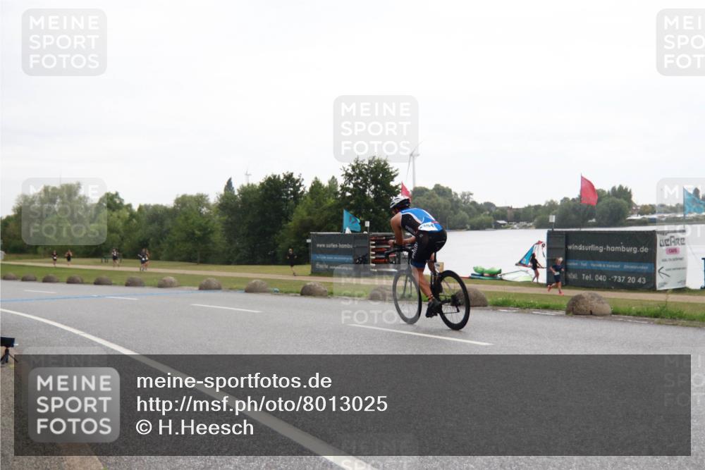 21.06.2025 - 27. Vierlanden-Triathlon H.Heesch http://msf.ph/oto/8013025 15.06.2025 13:27:36 Radfahren 1291 meine-sportfotos.de